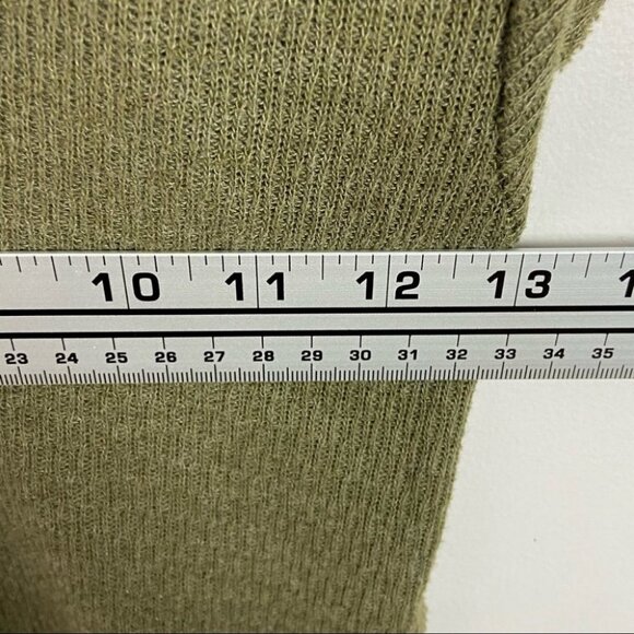 Free People Moss Green Flutter Sleeve Tee Size XS V-Neck Knit Moss Short‎ Boho - Picture 7 of 12